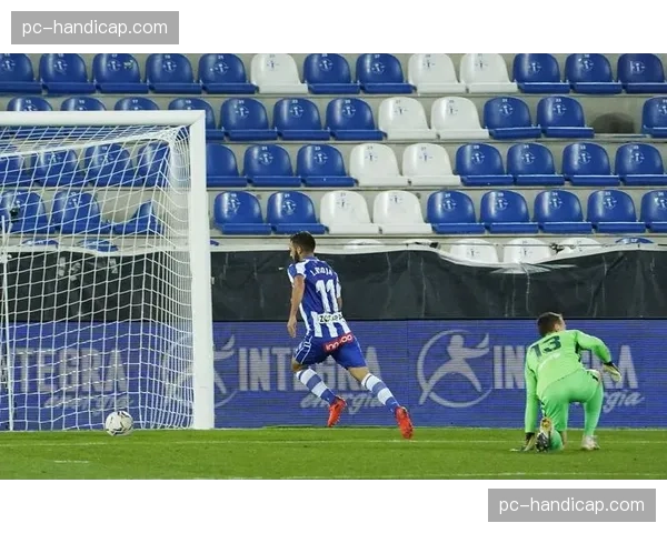 阿拉维斯主帅确认，球队将尝试三中卫体系应对巴萨