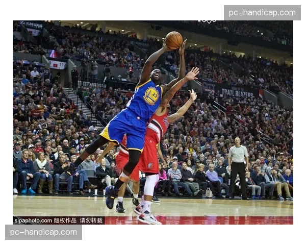 历史回顾：2016年勇士73胜与2026年雷霆青春风暴的赛季纵向对比