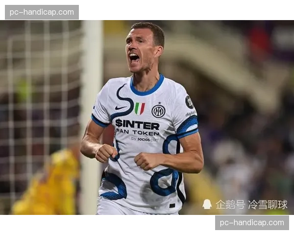 特写：霍姆格伦赛后加练由守转攻的长传技术