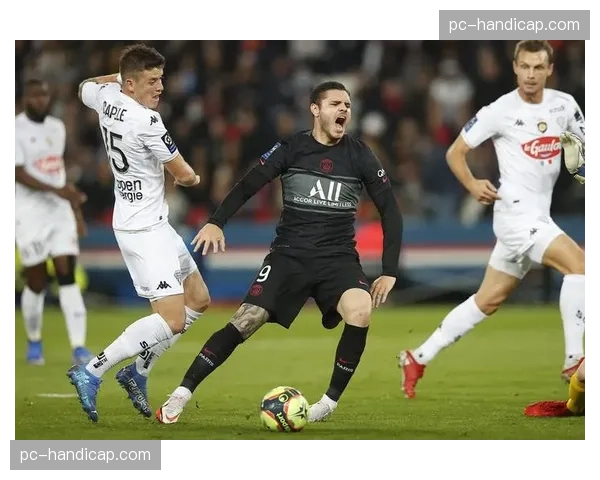 法甲薪资格局深度解析：巴黎垄断榜单前十二